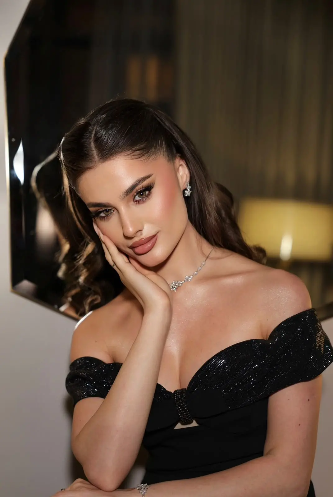 مـيـكب مــــلـــكـــة أو خـــطـــوبـــة